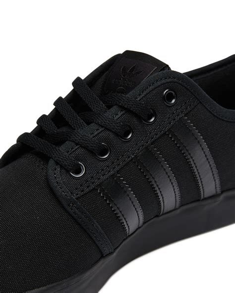 adidas damen boots schwarz|Adidas sneakers for women.